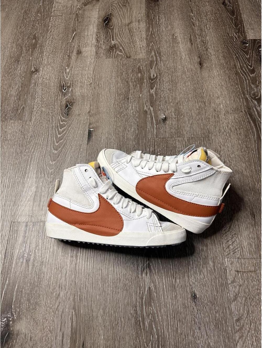 Nike Blazer Mid Jumbo Swoosh & Laces Size 8 white trainers